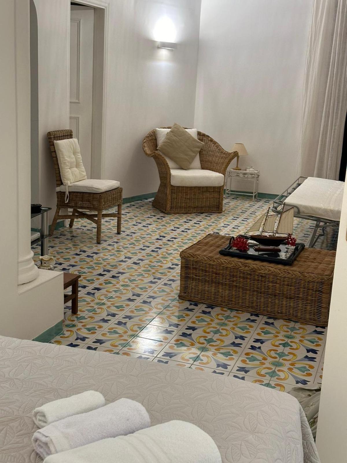 Villa Vie En Rose Sorrento Ngoại thất bức ảnh